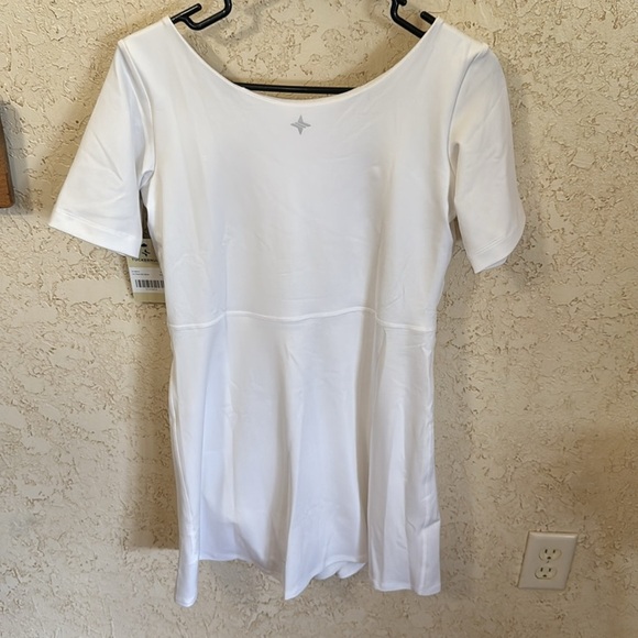 NWT Tuckernuck TNUCK SPORT White Step In Rosemary Sport Dress - Picture 4 of 15